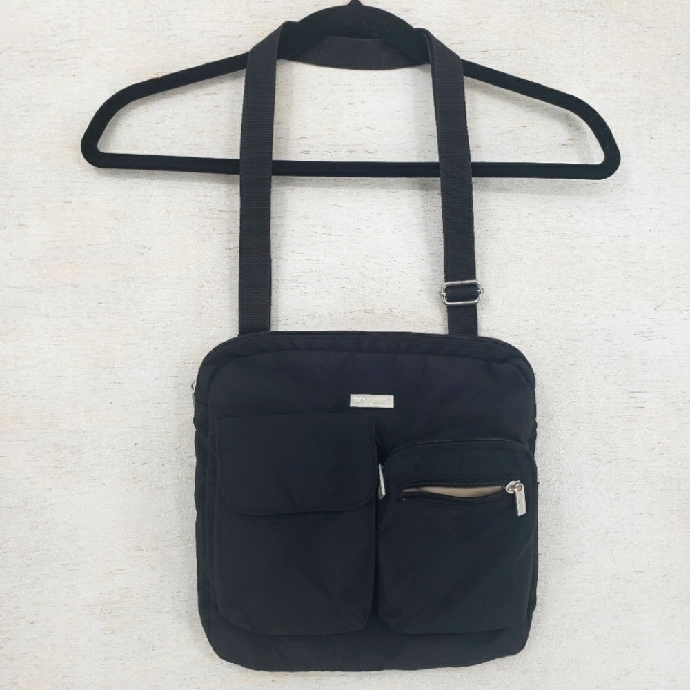 Baggalini Everywhere Slim Black Crossbody Bag Nylon adjustable strap